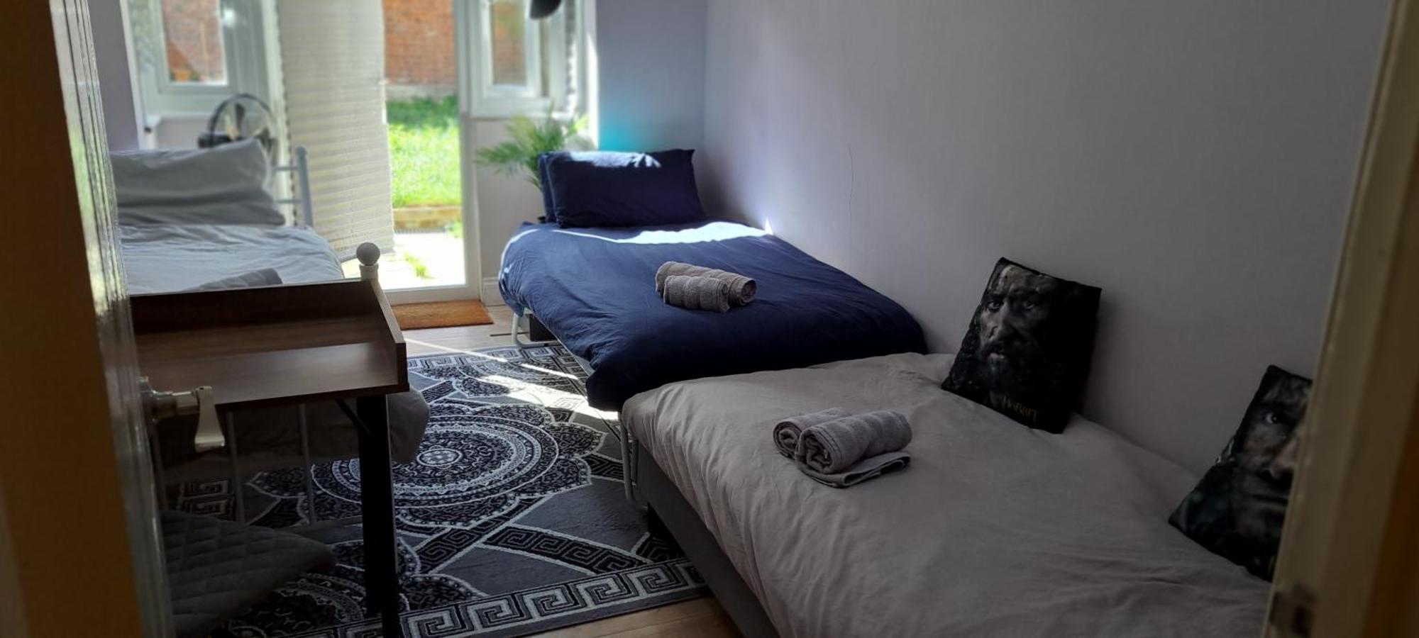 Comfy Fenia Stay London Exterior photo